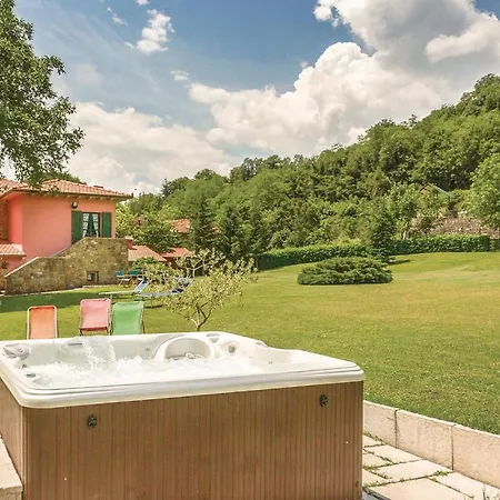 4 Bedroom Stunning In Partina Ar