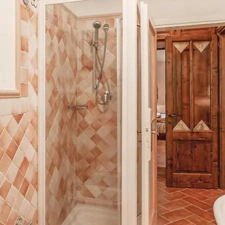 4 Bedroom Stunning In Partina Ar * Soci